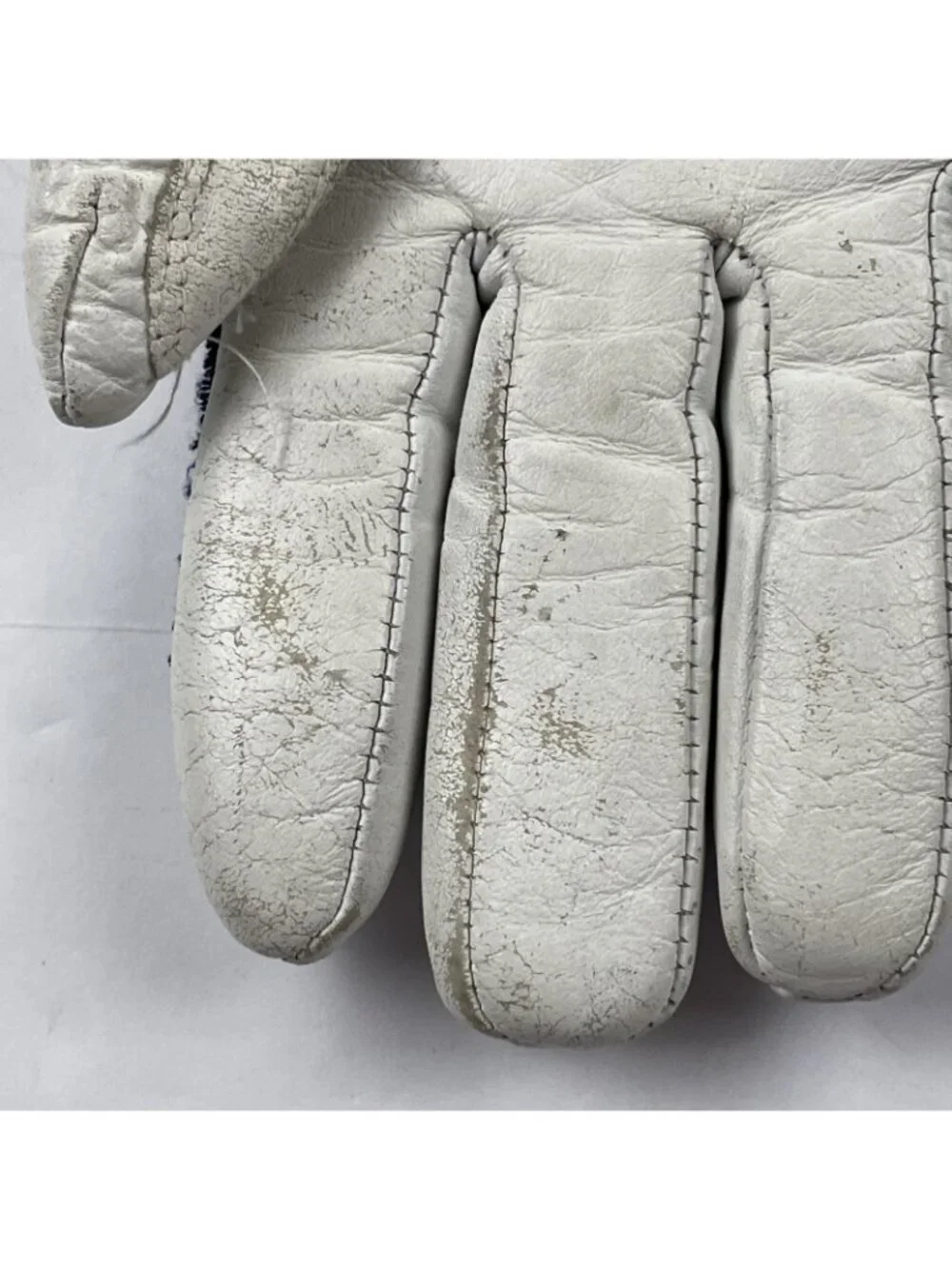 VINTAGE Saranac Thinsulate Gloves Women’s Medium Calfskin Palms Blue White